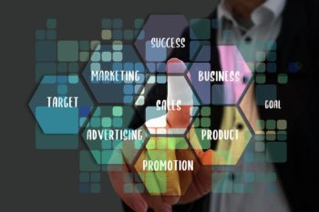 Informação comercial: Como o CRM ajuda na gestão organizacional
